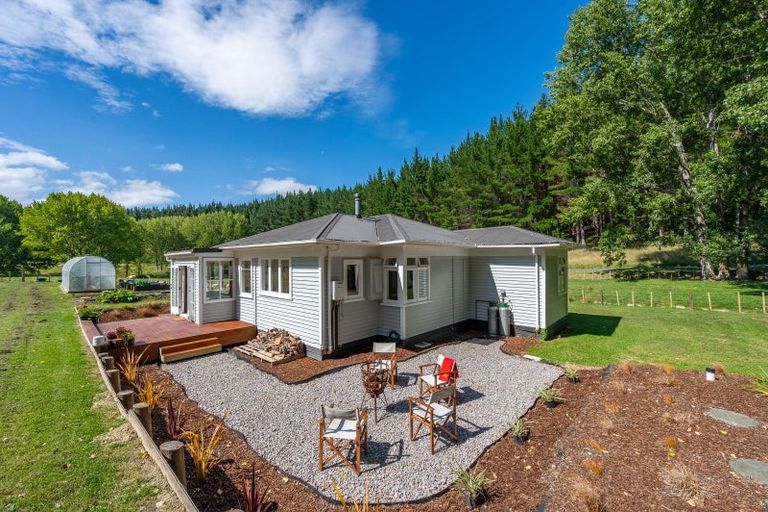 Photo of property in 1914 Kahuranaki Road, Kahuranaki, 4295