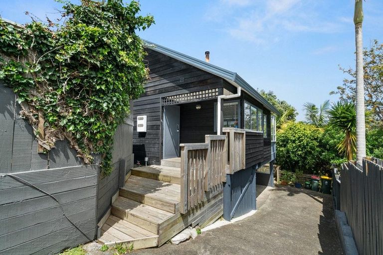 Photo of property in 2/51 John Gill Road, Shelly Park, Auckland, 2014