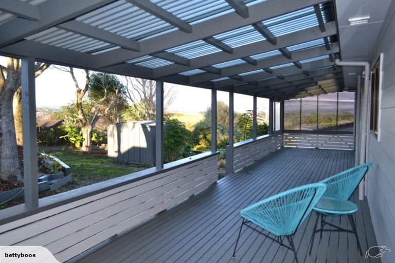 Photo of property in 12 Taylor Street, Ohauiti, Tauranga, 3112