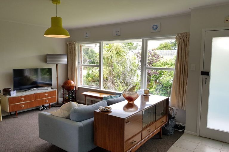Photo of property in 2/27 Sydney Street, Hauraki, Auckland, 0622