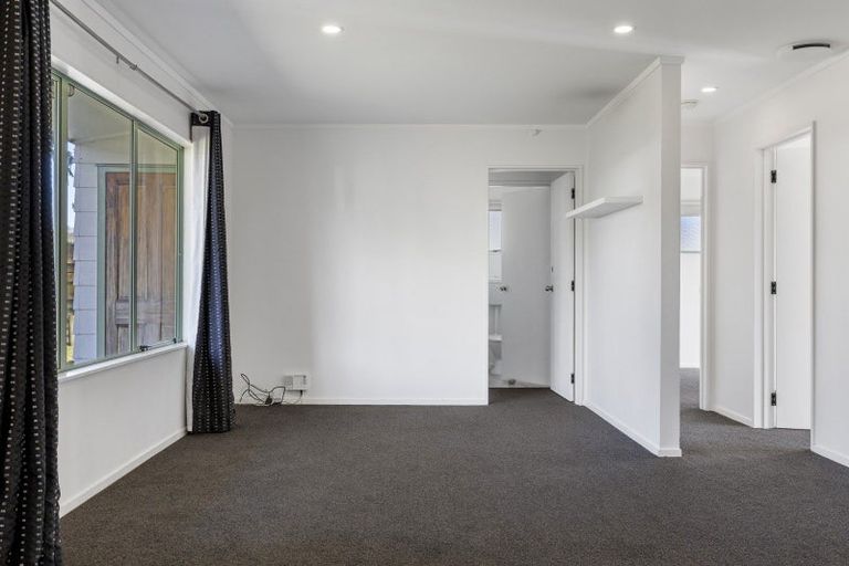 Photo of property in 15 Kiddle Drive, Hilltop, Taupo, 3330