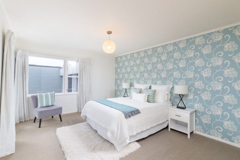 Photo of property in 10 Matuku Street, Heretaunga, Upper Hutt, 5018