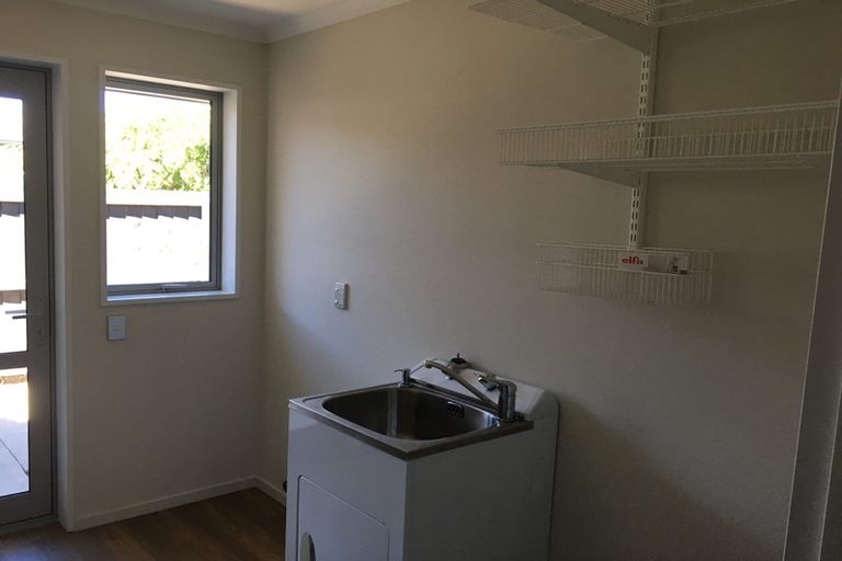 Photo of property in 10 Handley Crescent, Wigram, Christchurch, 8042