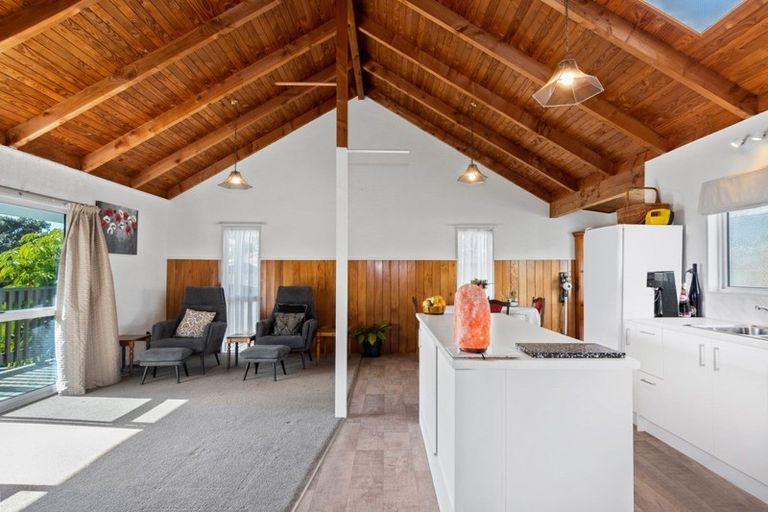 Photo of property in 3 D'urville Way, Welcome Bay, Tauranga, 3112