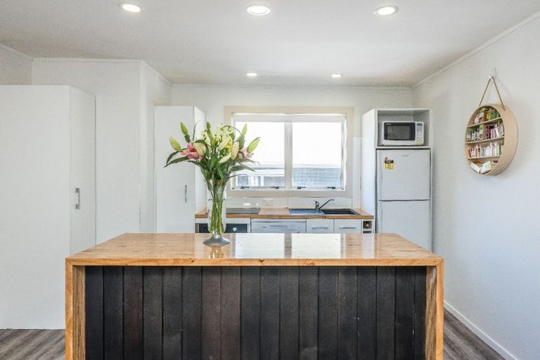 Photo of property in 3/14c Glenmore Street, Thorndon, Wellington, 6011