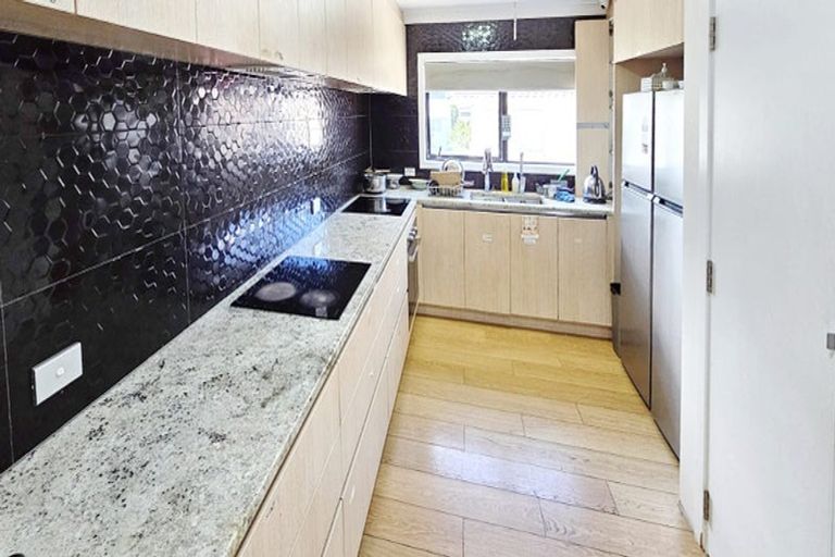 Photo of property in 21a Frobisher Way, Clendon Park, Auckland, 2103