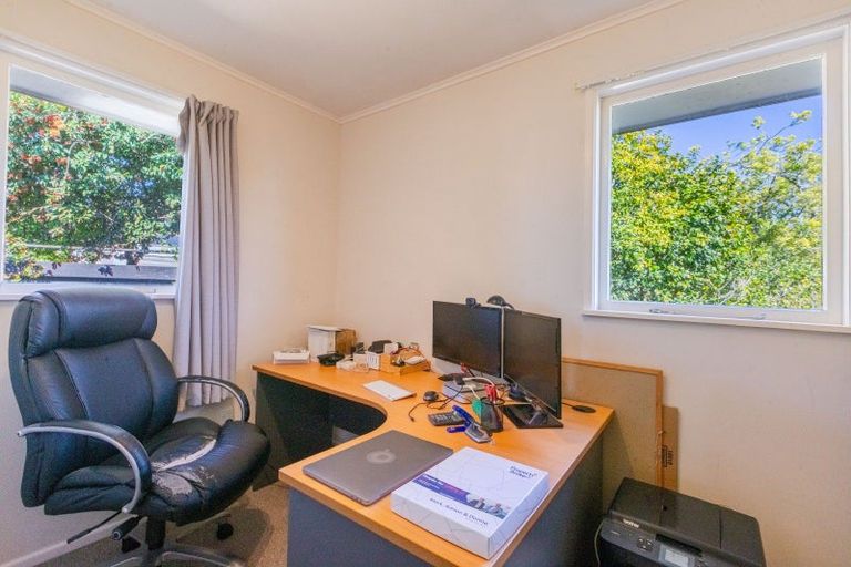 Photo of property in 33 Breadalbane Road, Havelock North, 4130