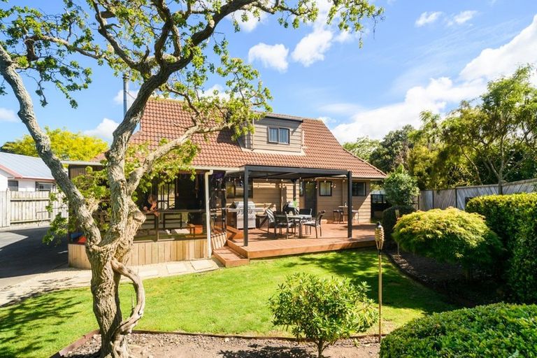 Photo of property in 3 Oak Crescent, Ashhurst, 4810