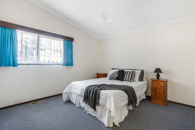 Photo of property in 29 Black Rock Road, Newlands, Wellington, 6037