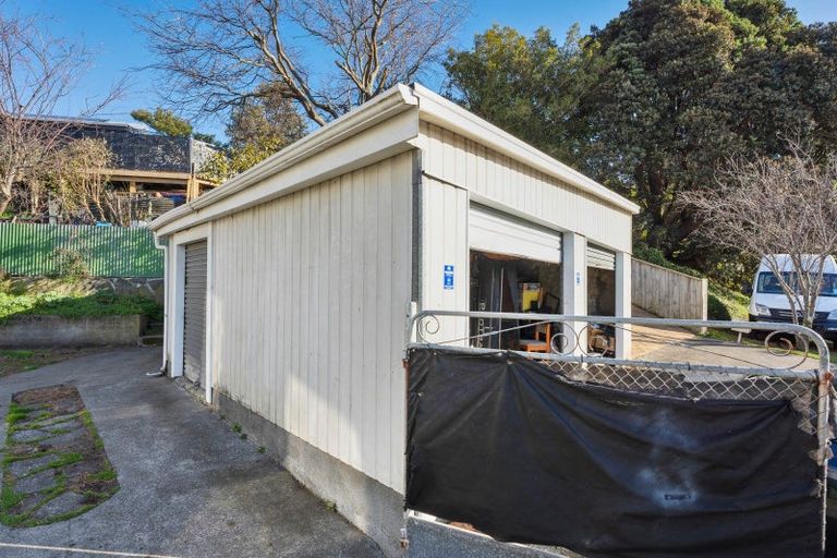 Photo of property in 2 Tawa Street, Gonville, Whanganui, 4501