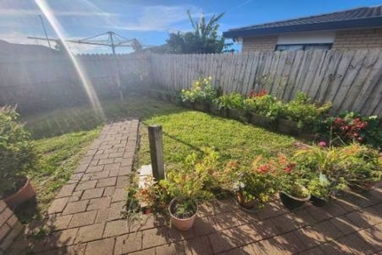 Photo of property in 51 Robin Brooke Drive, Flat Bush, Auckland, 2019