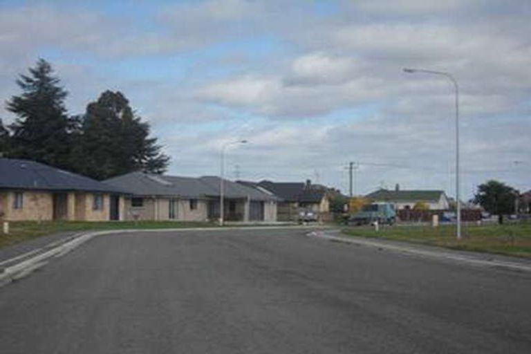 Photo of property in 27 Geoff Geering Drive, Netherby, Ashburton, 7700