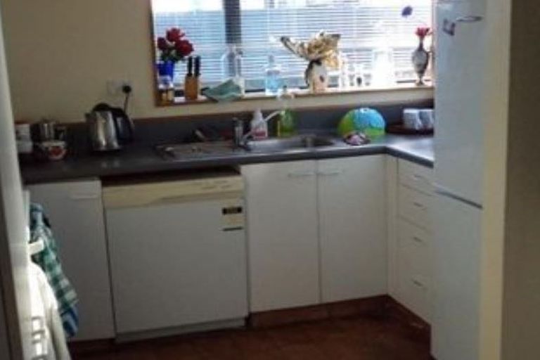 Photo of property in 2/12 Elizabeth Street, Riccarton, Christchurch, 8011