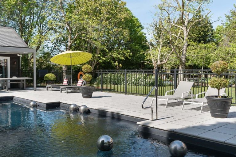 Photo of property in 18 Mole Street, Greytown, 5712