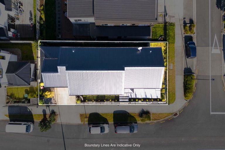 Photo of property in 2 Picnic Point Road, Hobsonville, Auckland, 0616