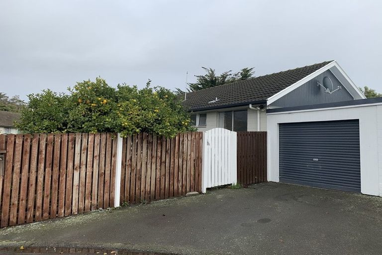 Photo of property in 41a Oakley Crescent, Hornby, Christchurch, 8042