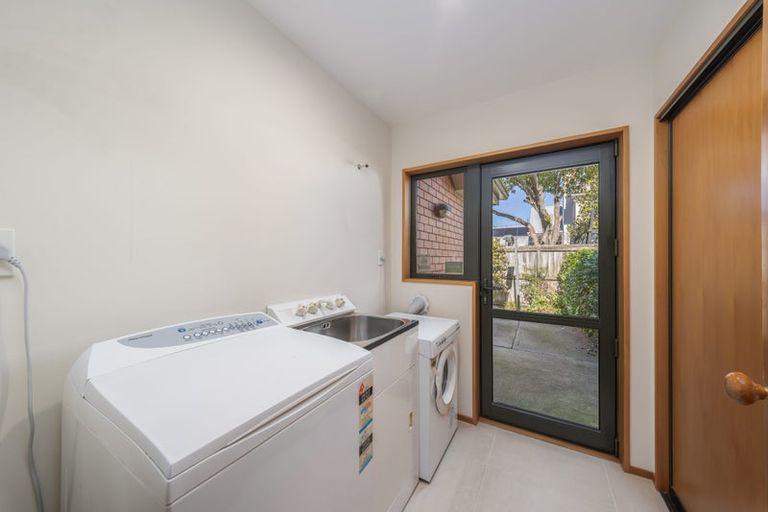 Photo of property in 2 Springvale Gardens, Harewood, Christchurch, 8051