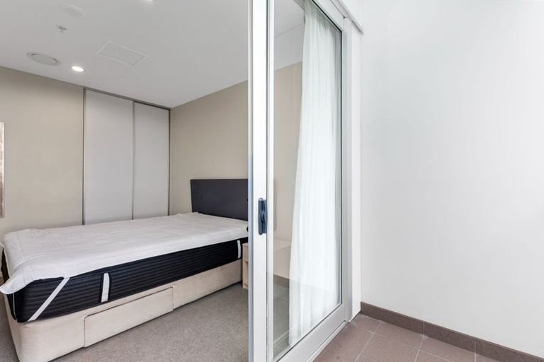 Photo of property in Proximity Apartments, 408/17 Osterley Way, Manukau, Auckland, 2104