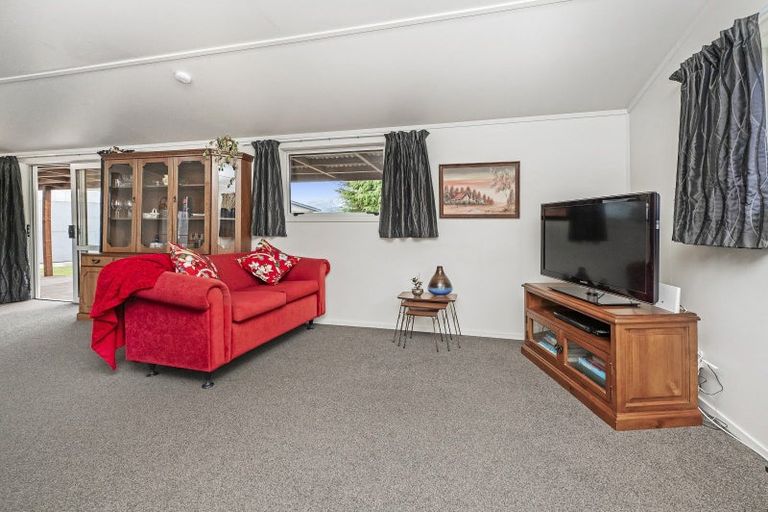 Photo of property in 91 High Street, Oxford, 7430