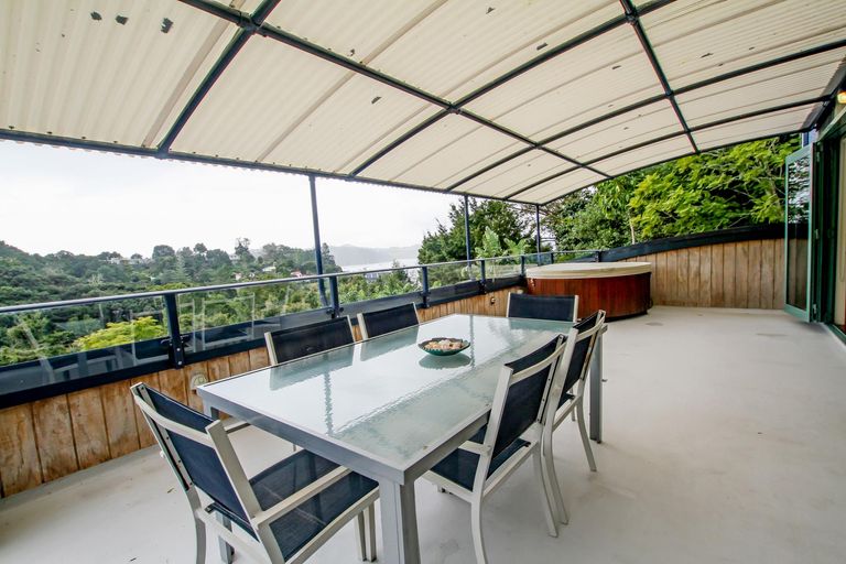 Photo of property in 8 Scoresby Street, Opua, 0200