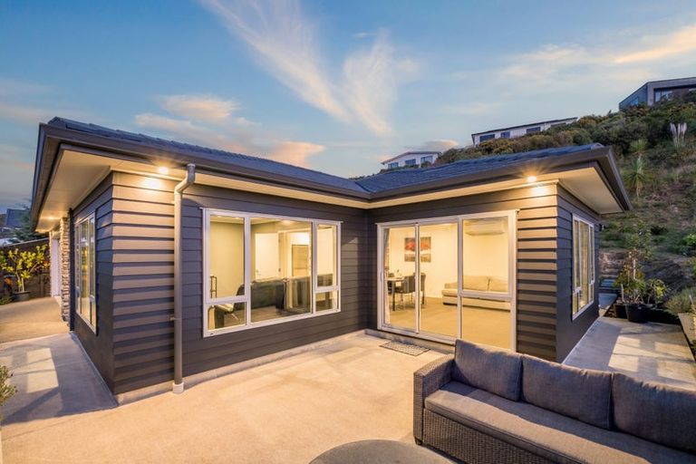 Photo of property in 34 Margaret Shields Avenue, Aotea, Porirua, 5024