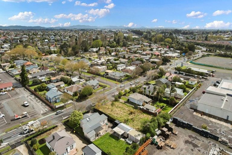 Photo of property in 37 Rifle Range Road, Dinsdale, Hamilton, 3204