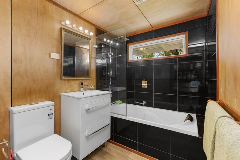 Photo of property in 81 Sunshine Rise, Raglan, 3225