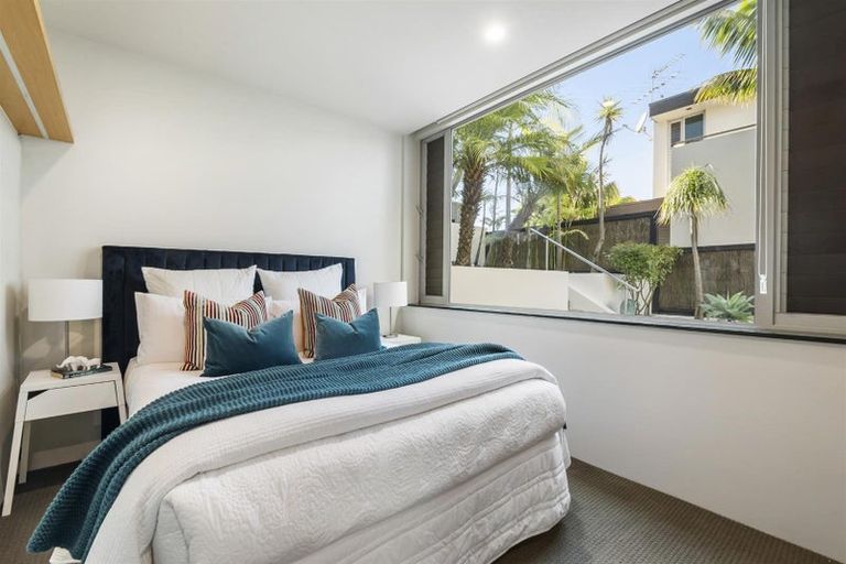 Photo of property in 22a Beach Road, Castor Bay, Auckland, 0620