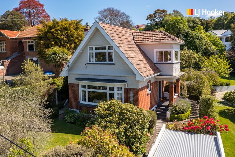 Photo of property in 102 Glenpark Avenue, Mornington, Dunedin, 9011