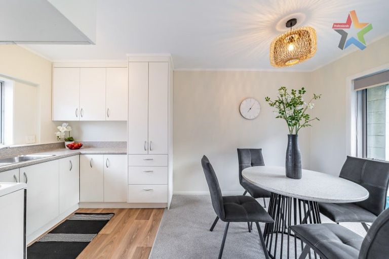 Photo of property in 4/74 Freyberg Street, Lyall Bay, Wellington, 6022