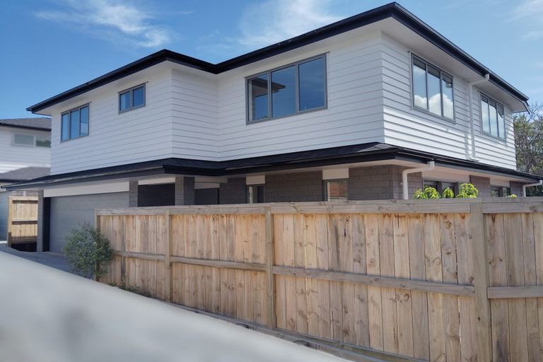 Photo of property in 34b Bradbury Road, Botany Downs, Auckland, 2010