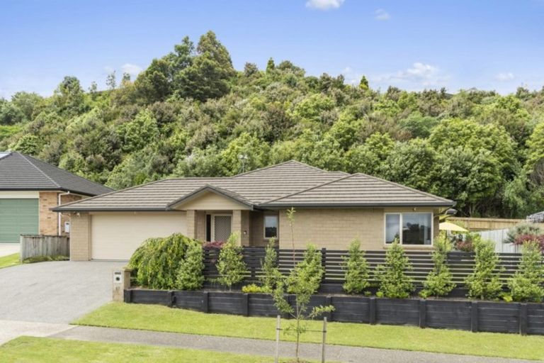 Photo of property in 67 Bathurst Crescent, Pyes Pa, Tauranga, 3112