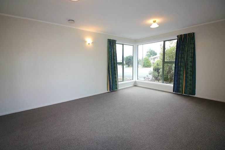 Photo of property in 200 Milford Road, Te Anau, 9600