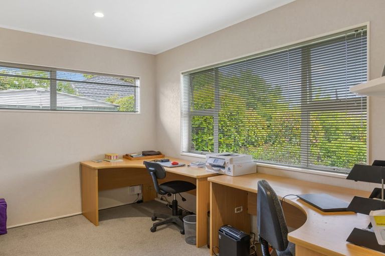 Photo of property in 6 Settlers Grove, Orewa, 0931