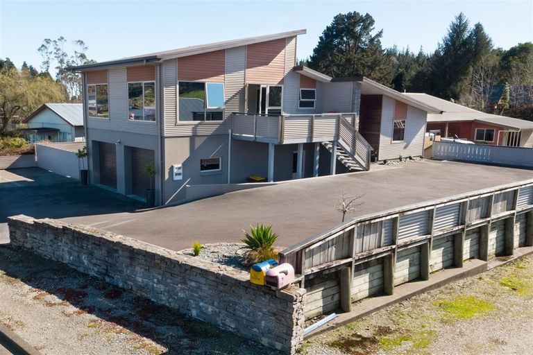Photo of property in 9 Lake Kaniere Road, Kaniere, Hokitika, 7811