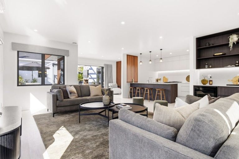 Photo of property in 1 Woodstock Road, Fairfield, Hamilton, 3214