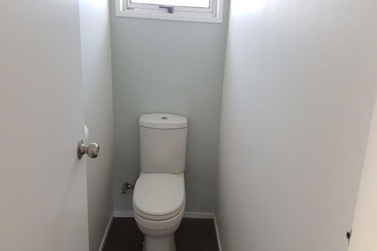 Photo of property in 2 Cypress Grove, Paraparaumu, 5032