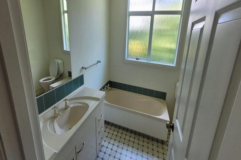 Photo of property in 64 Wills Road, West Plains, Invercargill, 9874