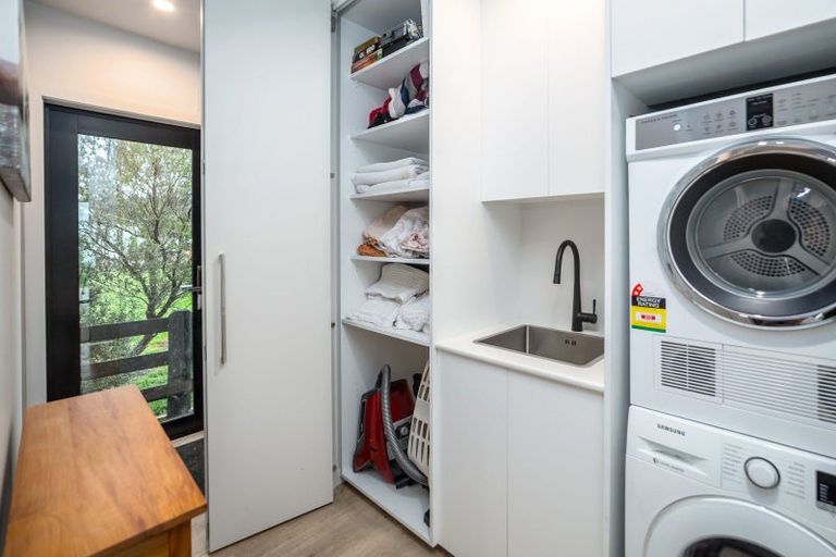 Photo of property in 52 Cross Creek Road, Western Lake, Featherston, 5773