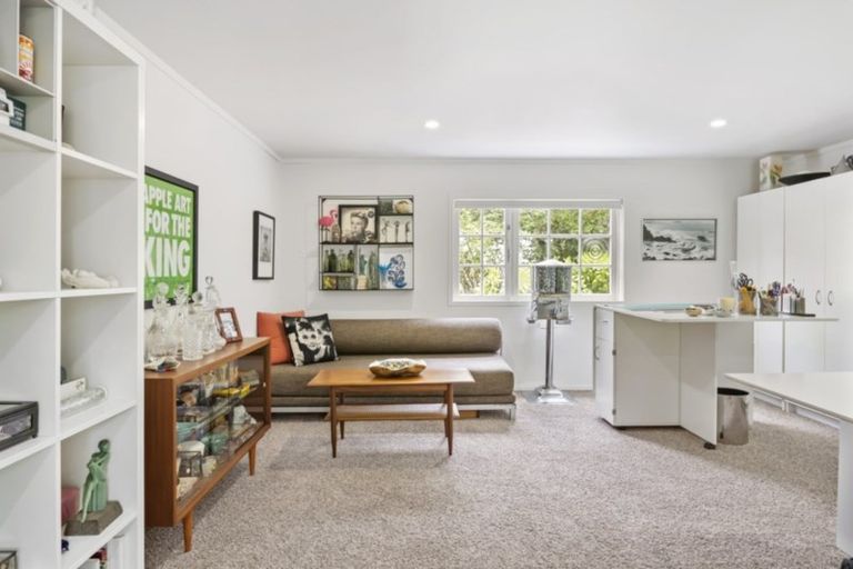 Photo of property in 53 Nui Mana Place, Te Atatu South, Auckland, 0610