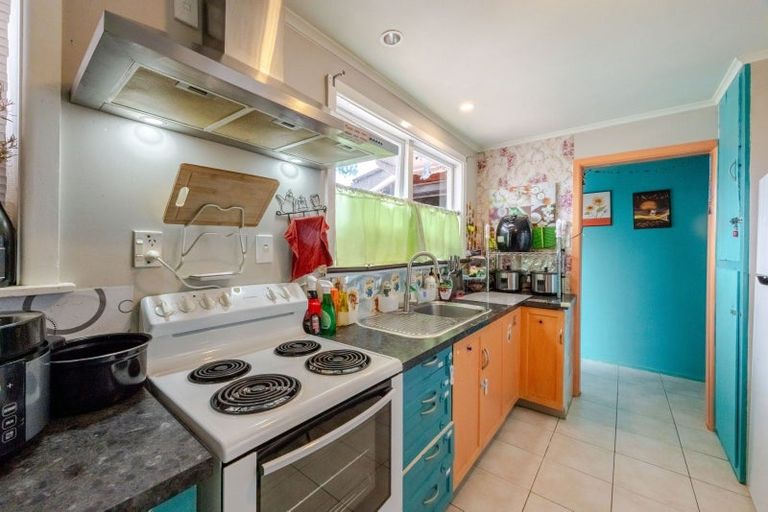 Photo of property in 13 Golding Road, Taradale, Napier, 4112