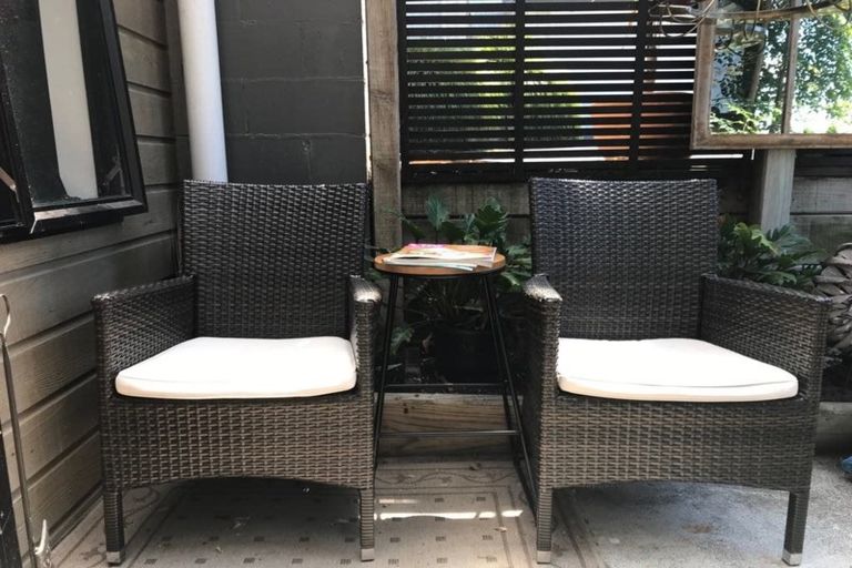 Photo of property in 1/9 Hythe Terrace, Mairangi Bay, Auckland, 0630