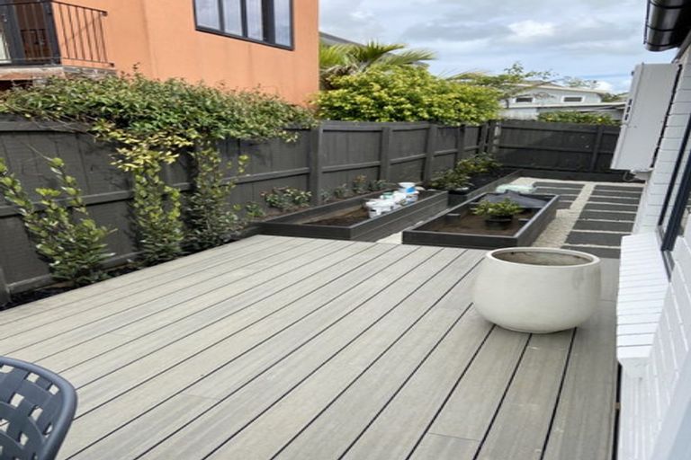 Photo of property in 1/2 Omana Road, Milford, Auckland, 0620