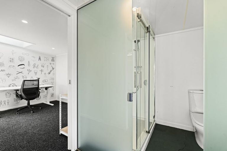 Photo of property in 293a Carrington Street, Vogeltown, New Plymouth, 4310