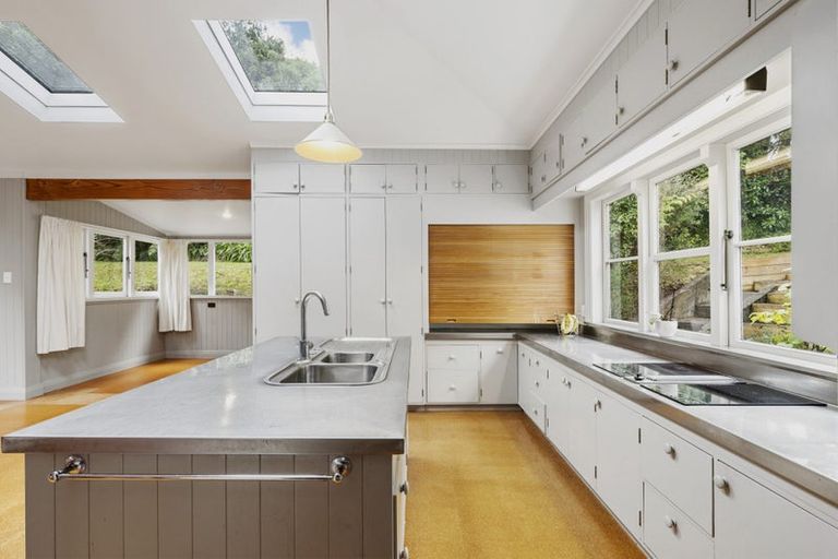 Photo of property in 84 Hatton Street, Karori, Wellington, 6012