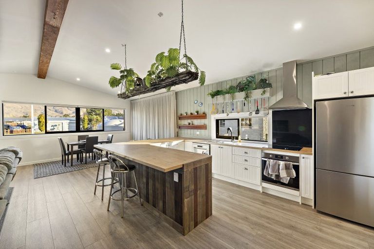 Photo of property in 4 Bank Avenue, Middlemarch, 9597