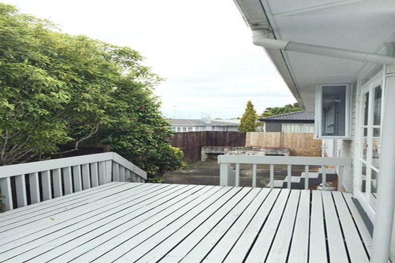 Photo of property in 31 Portadown Avenue, Pakuranga Heights, Auckland, 2010