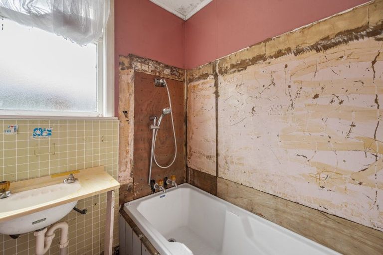 Photo of property in 98 Geddis Avenue, Maraenui, Napier, 4110