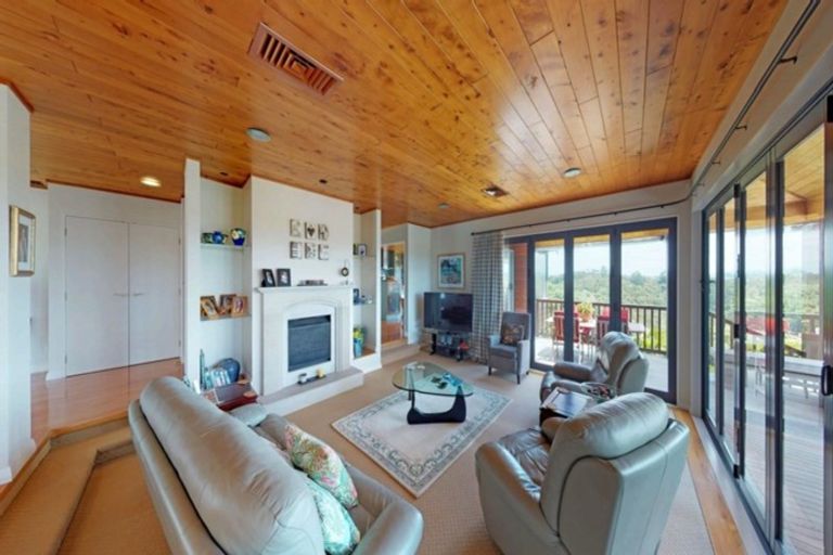 Photo of property in 9 Kotare Place, Sandspit, Warkworth, 0982