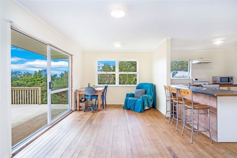 Photo of property in 623 Whananaki Road North, Opuawhanga, Hikurangi, 0181